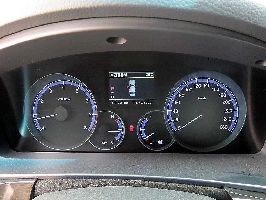 KG모빌리티(쌍용) 체어맨 뉴체어맨W 가솔린 2WD CW600 프레스티지 이미지 9