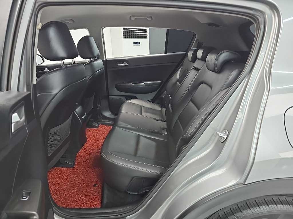 기아 스포티지 스포티지 더 볼드 1.6 디젤 2WD 럭셔리 이미지 12