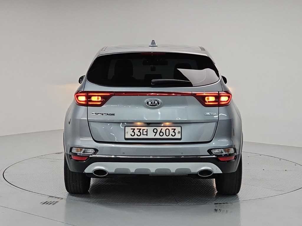 기아 스포티지 스포티지 더 볼드 1.6 디젤 2WD 럭셔리 이미지 3