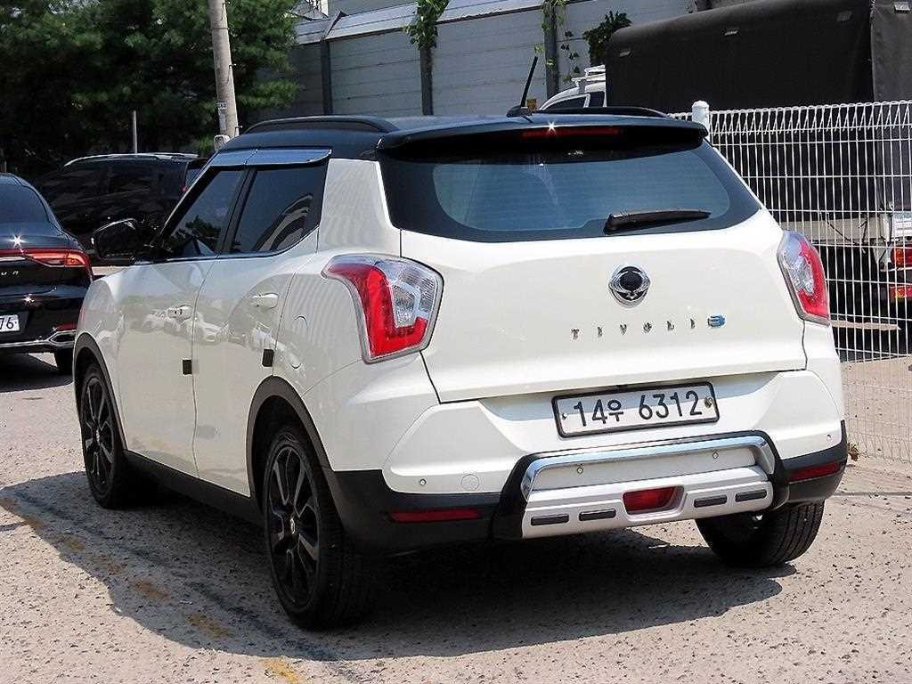 KG모빌리티(쌍용) 티볼리 디젤 2WD 1.6 VX 이미지 3