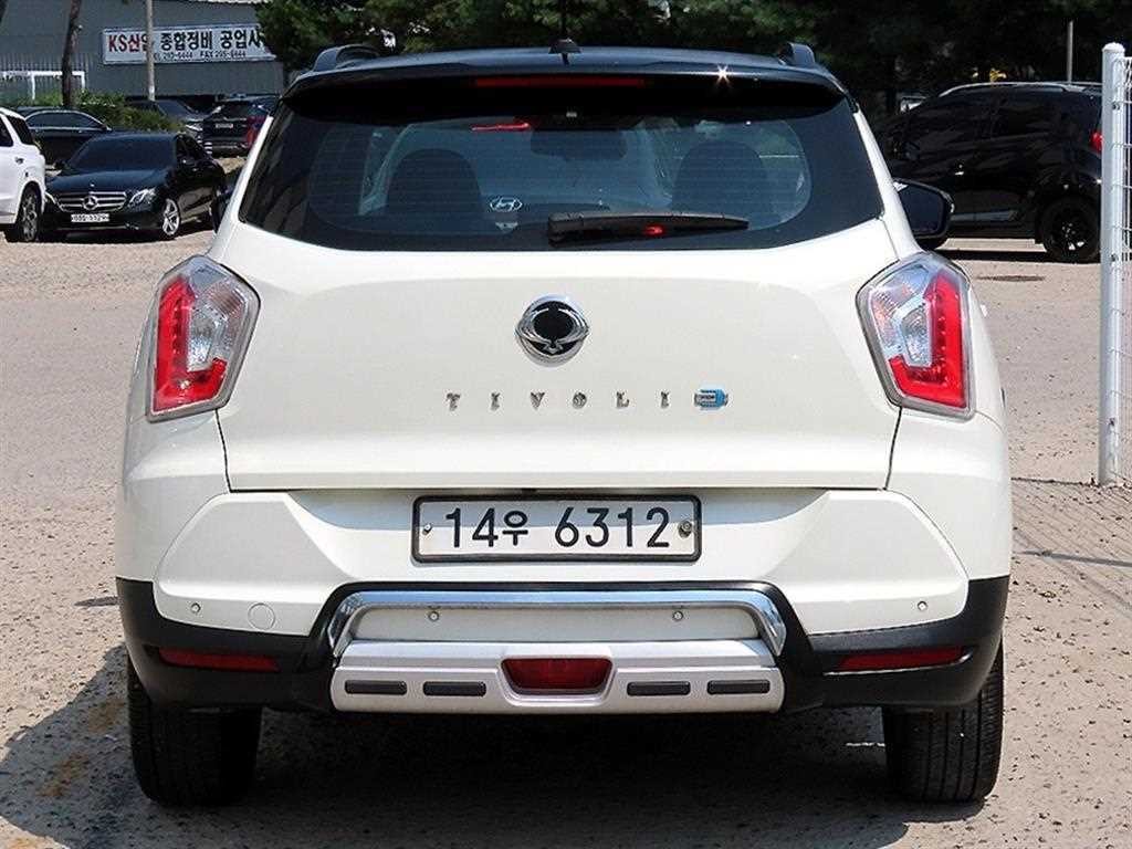 KG모빌리티(쌍용) 티볼리 디젤 2WD 1.6 VX 이미지 4