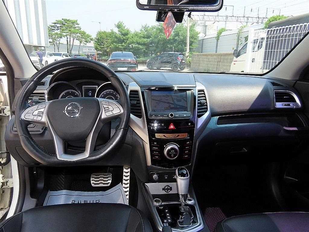 KG모빌리티(쌍용) 티볼리 디젤 2WD 1.6 VX 이미지 7