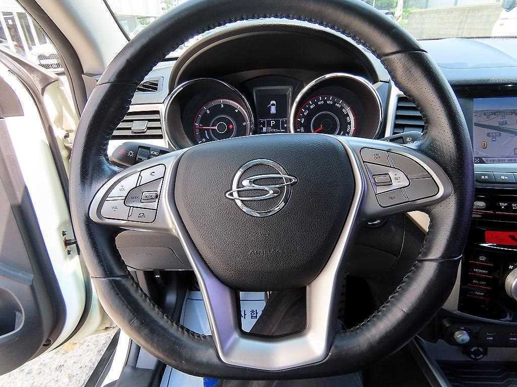 KG모빌리티(쌍용) 티볼리 디젤 2WD 1.6 VX 이미지 8
