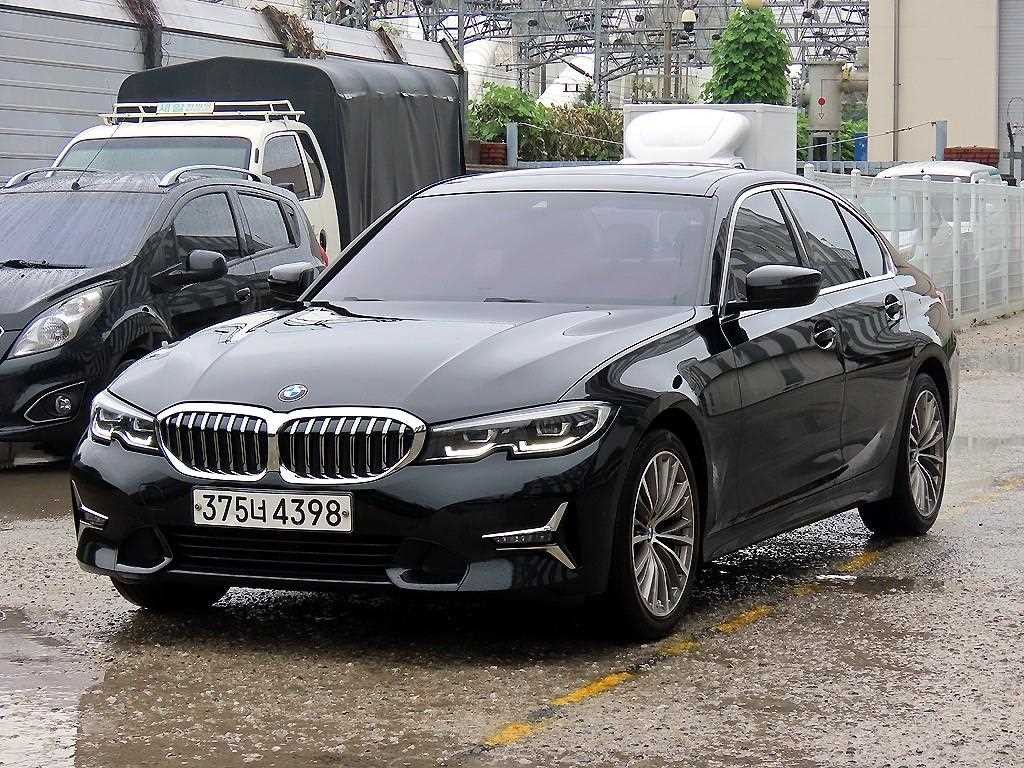 BMW 3시리즈 3시리즈 (G20) 320d 럭셔리 이미지 2