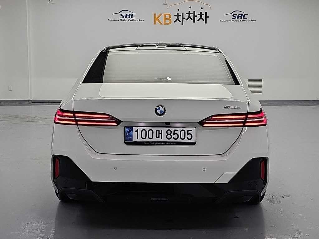 BMW 5시리즈 5시리즈 (G60) 520i M 스포츠 이미지 3