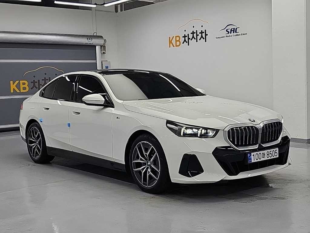 BMW 5시리즈 5시리즈 (G60) 520i M 스포츠 이미지 4