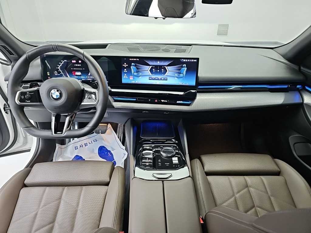 BMW 5시리즈 5시리즈 (G60) 520i M 스포츠 이미지 7
