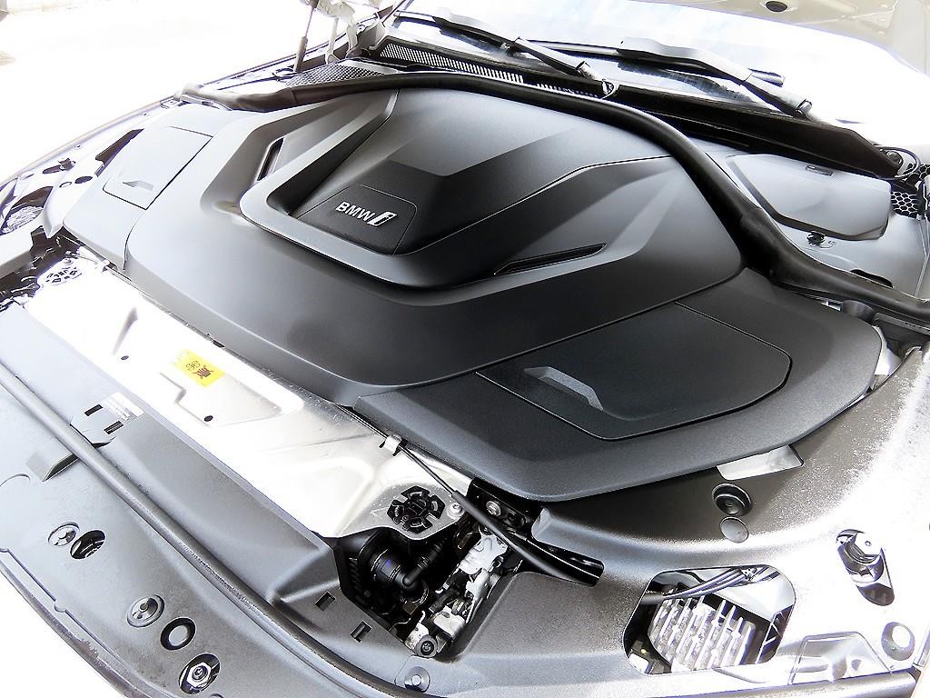 BMW i4 eDrive 40 M 스포츠 이미지 19
