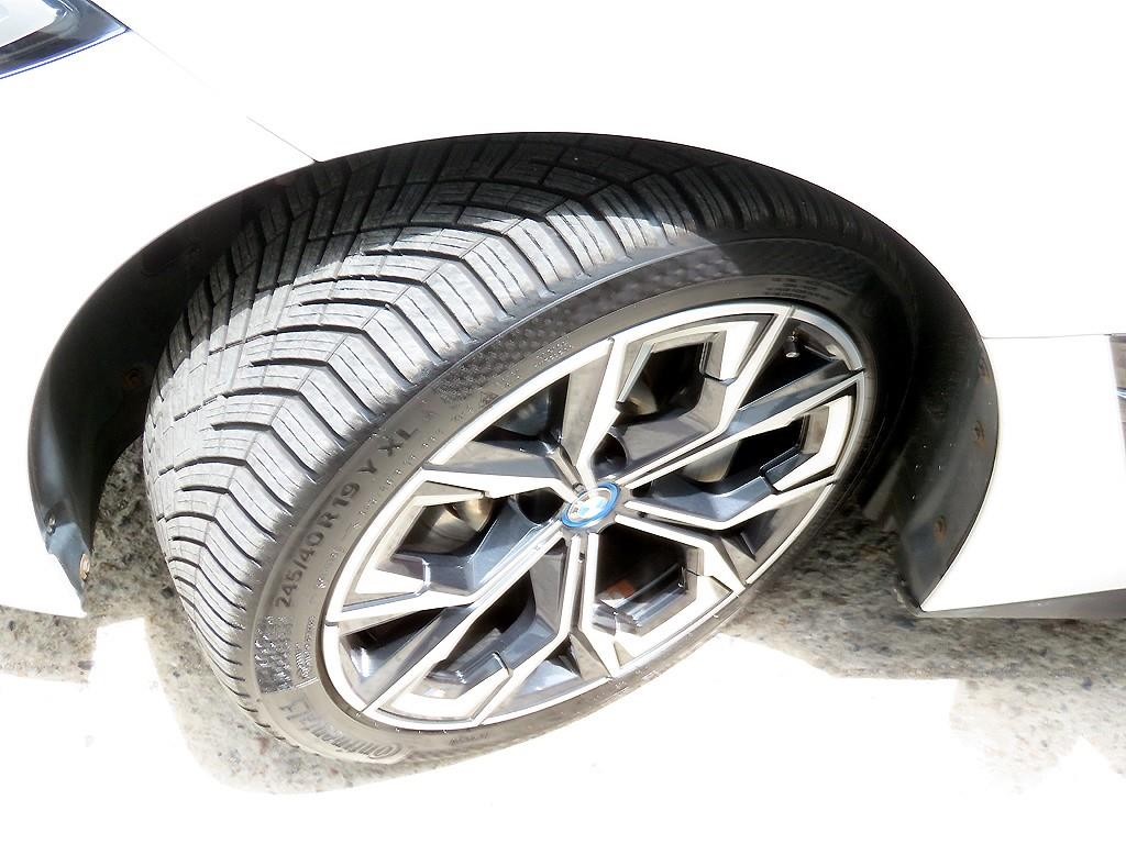 BMW i4 eDrive 40 M 스포츠 이미지 20