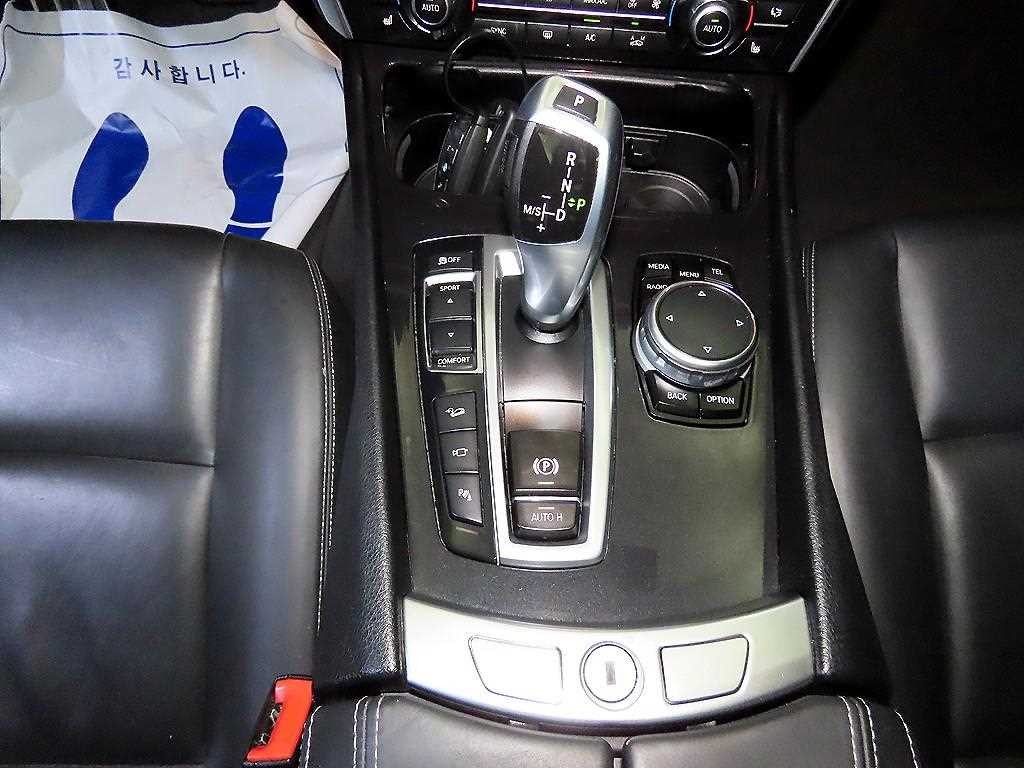 BMW 그란투리스모 5시리즈 GT (F07) GT xDrive 이미지 12