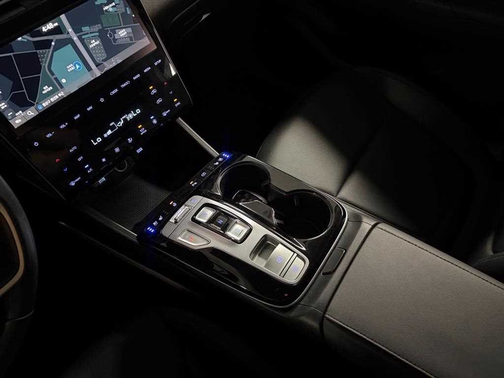 현대 투싼 투싼 (NX4) 디젤 2.0 2WD 프리미엄 이미지 14
