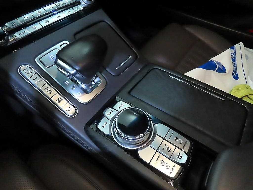 제네시스 G90 3.8 GDI AWD 프레스티지 이미지 12