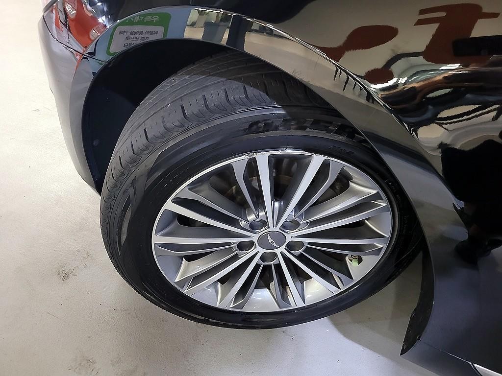 제네시스 EQ900 3.8 GDI AWD 프리미엄 럭셔리 이미지 20