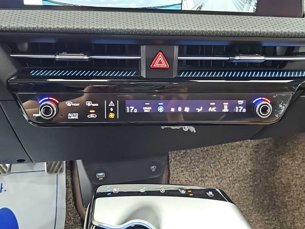 기아 EV6 롱레인지 AWD 어스 이미지 10