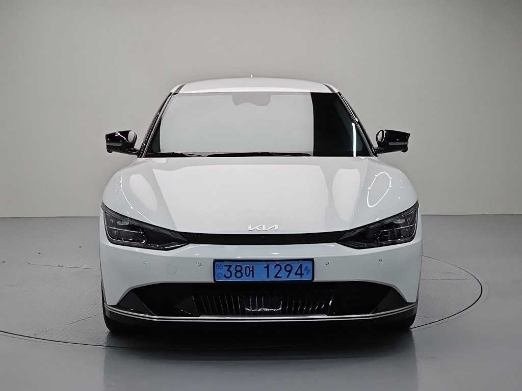 기아 EV6 롱레인지 AWD 어스 이미지 2