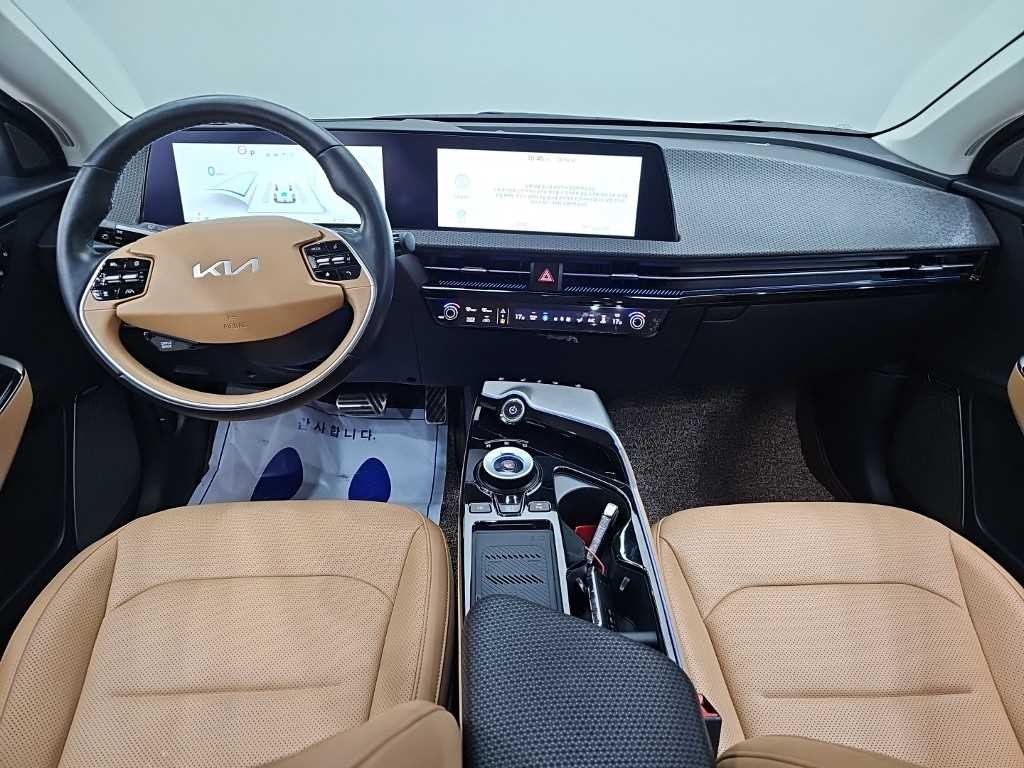 기아 EV6 롱레인지 AWD 어스 이미지 7