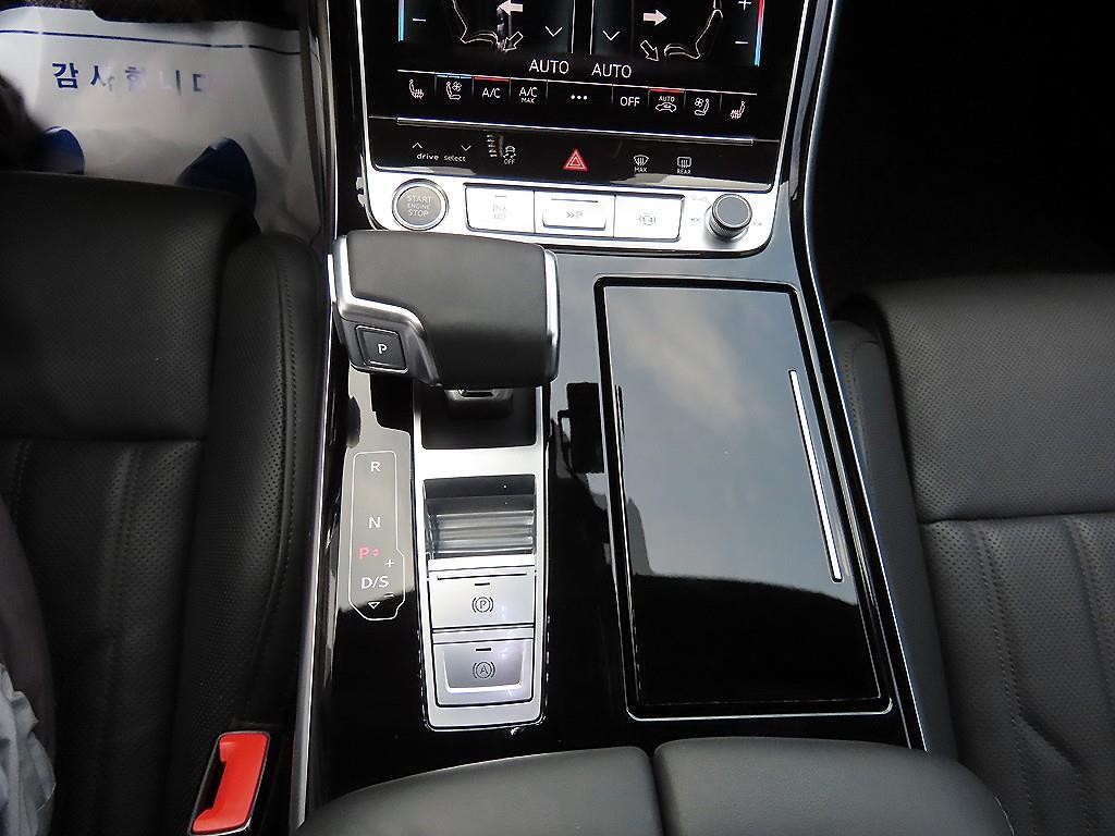 아우디 A8 A8 (D5) 55 TFSI 콰트로 LWB 이미지 11
