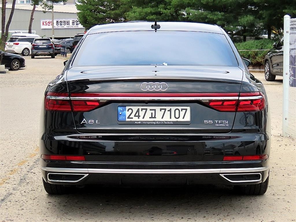 아우디 A8 A8 (D5) 55 TFSI 콰트로 LWB 이미지 4