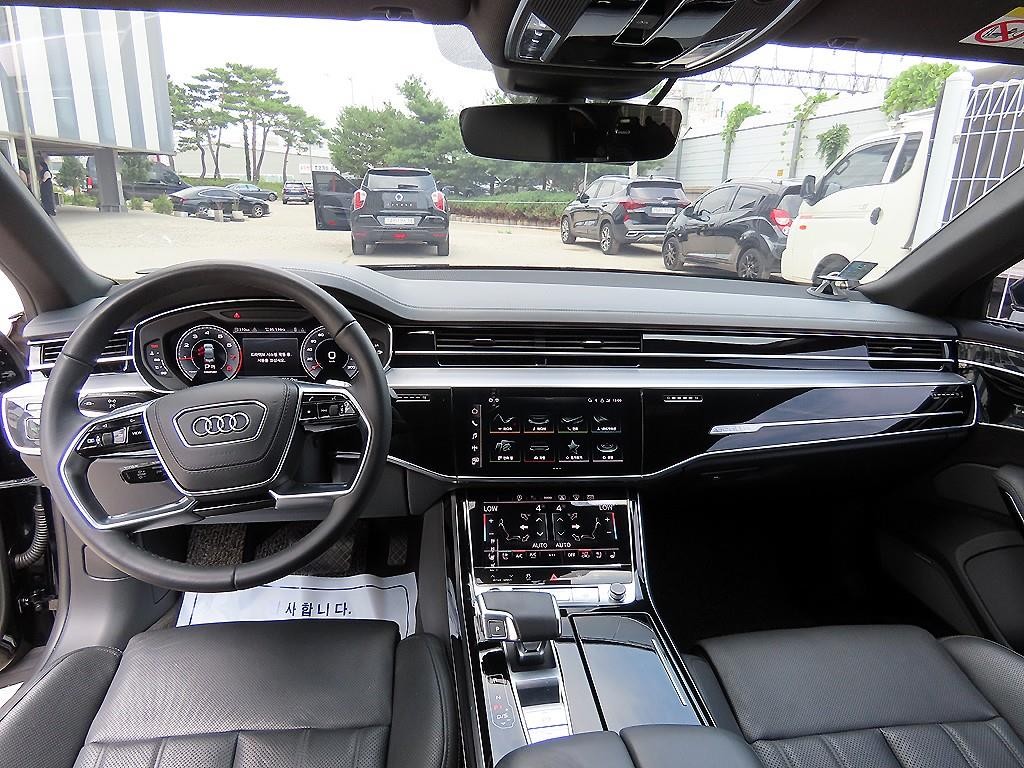 아우디 A8 A8 (D5) 55 TFSI 콰트로 LWB 이미지 7