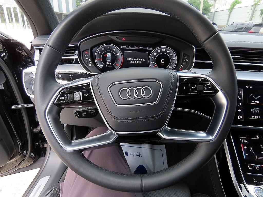 아우디 A8 A8 (D5) 55 TFSI 콰트로 LWB 이미지 8