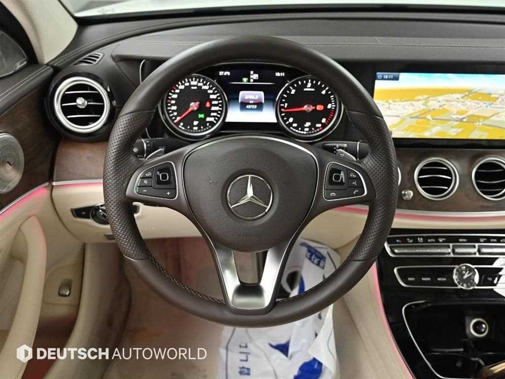 벤츠 E 클래스 E-클래스 W213 E220d 익스클루시브 이미지 13