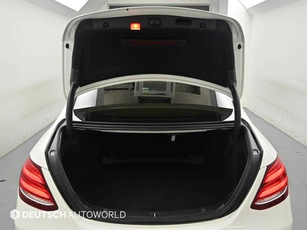 벤츠 E 클래스 E-클래스 W213 E220d 익스클루시브 이미지 19