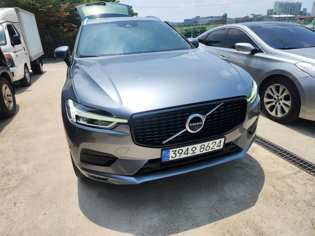 볼보 XC60 XC60(2세대) D5 AWD 인스크립션 이미지 1