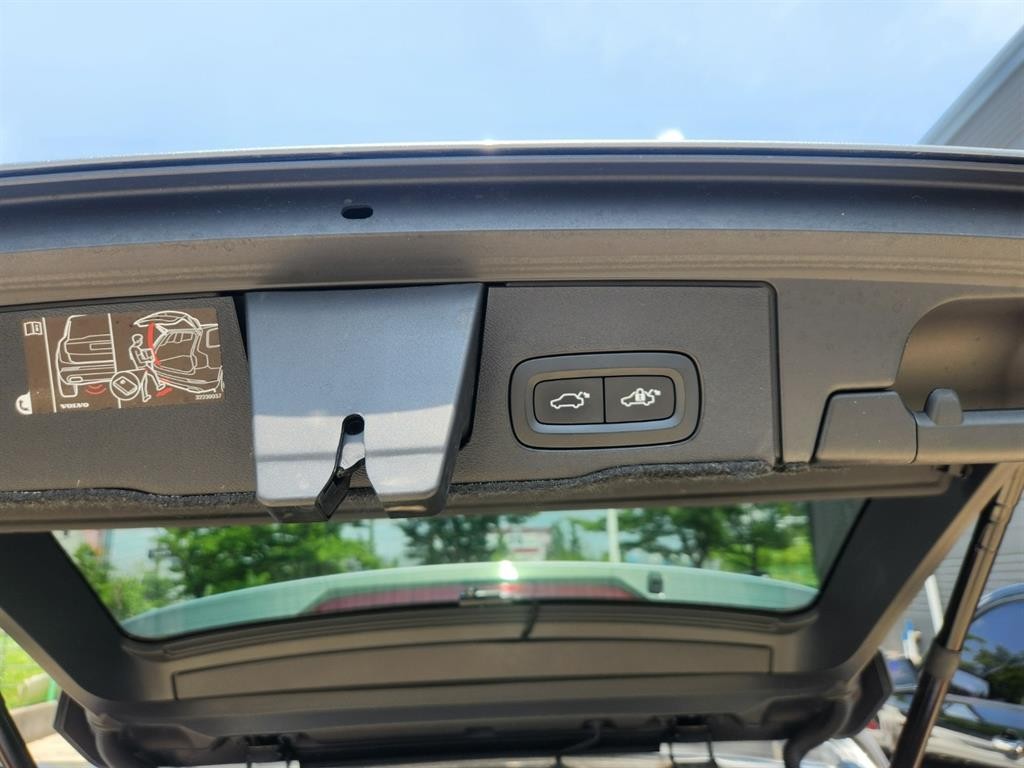 볼보 XC60 XC60(2세대) D5 AWD 인스크립션 이미지 18