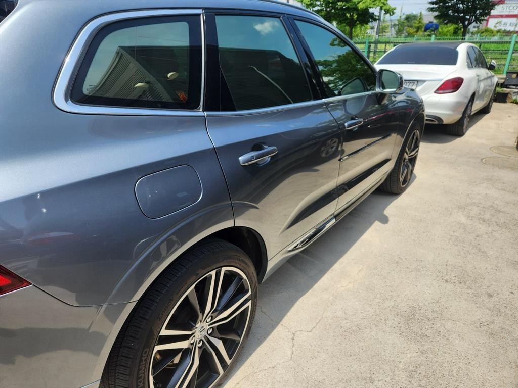 볼보 XC60 XC60(2세대) D5 AWD 인스크립션 이미지 4