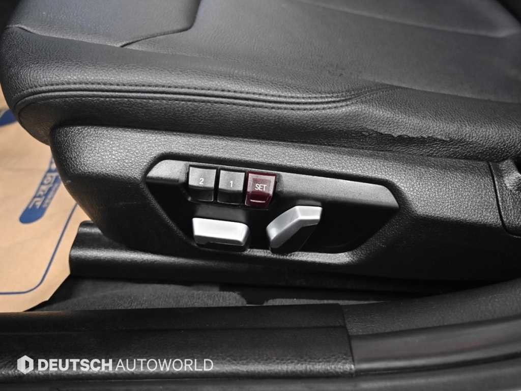 BMW 3시리즈 3시리즈 (F30) 320d 이미지 16