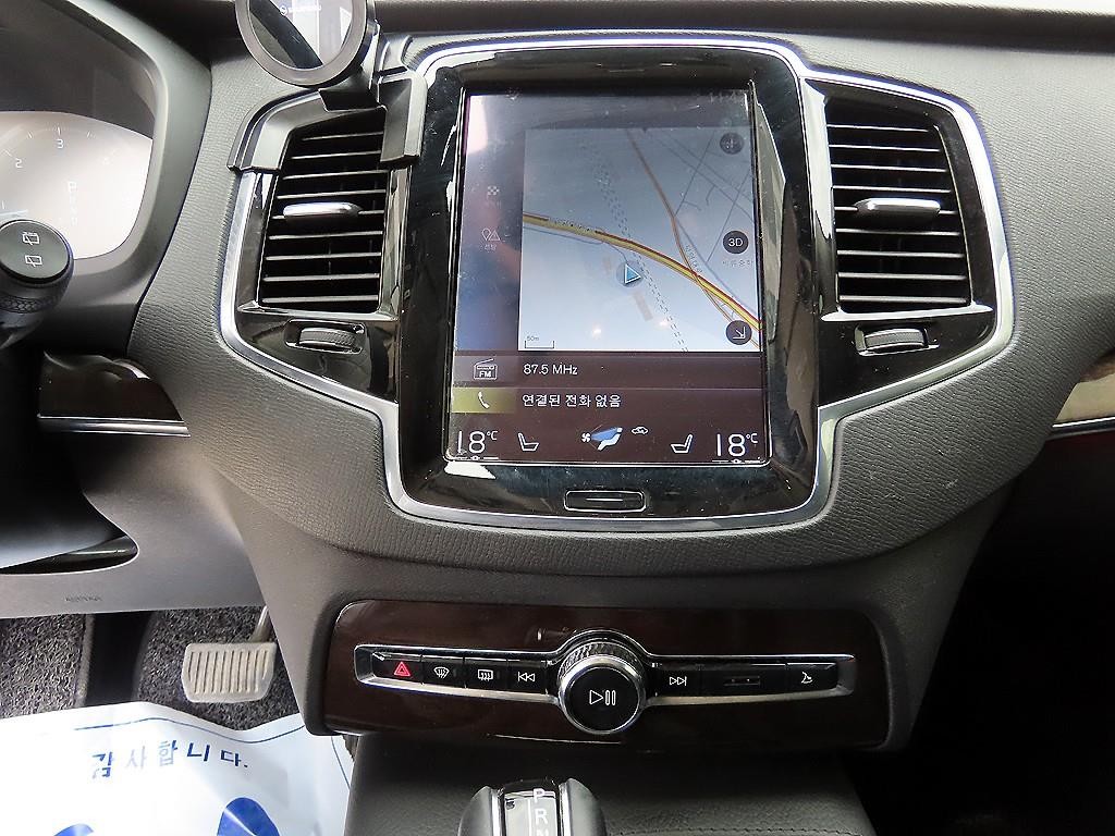 볼보 XC90 XC90 2세대 2.0 D5 AWD 모멘텀 이미지 13