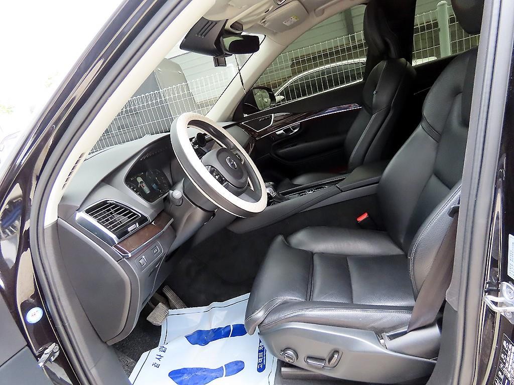볼보 XC90 XC90 2세대 2.0 D5 AWD 모멘텀 이미지 5
