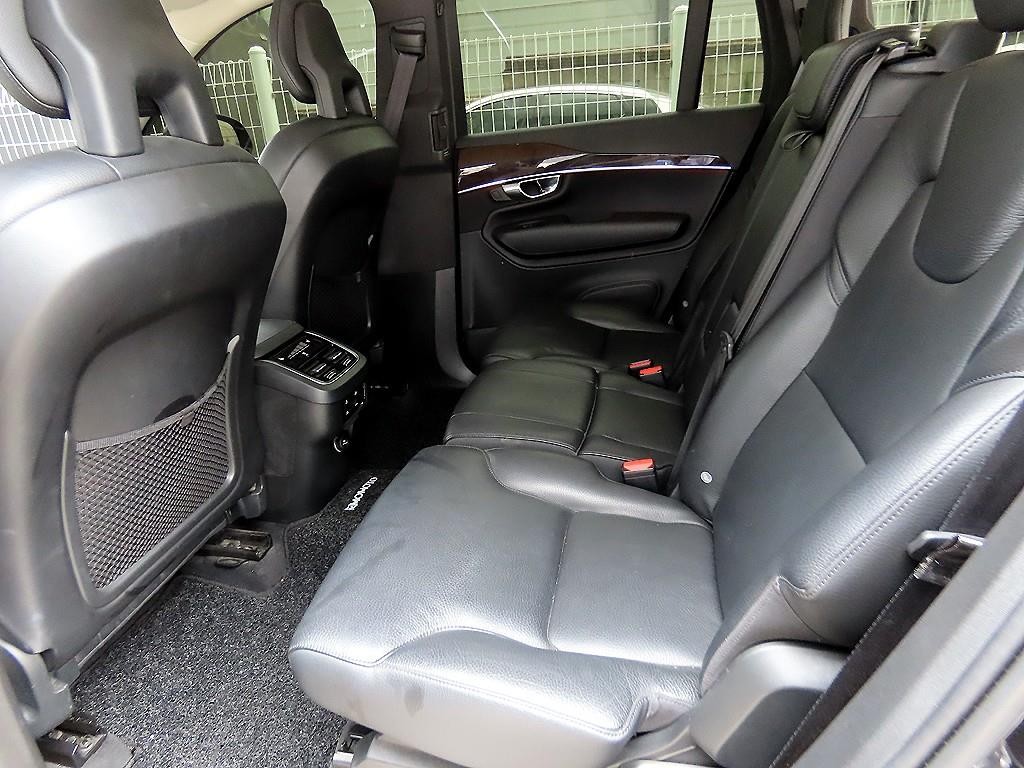 볼보 XC90 XC90 2세대 2.0 D5 AWD 모멘텀 이미지 6