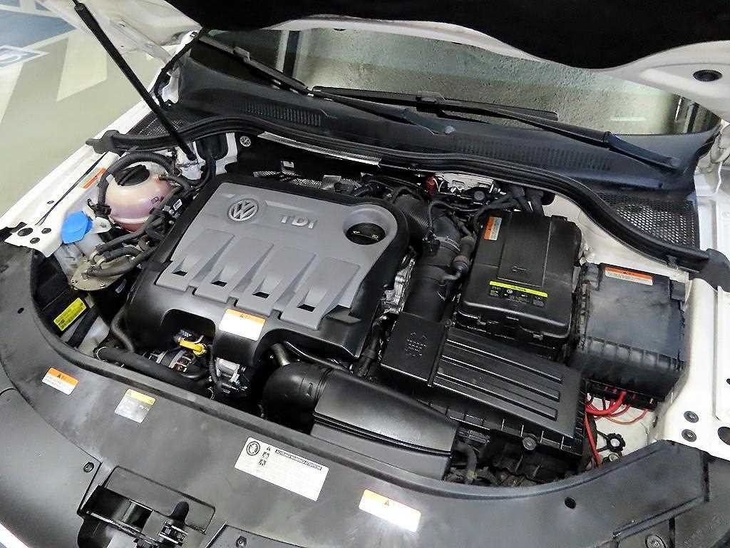폭스바겐 CC 뉴 CC 2.0 TDI 블루모션 R라인 이미지 17