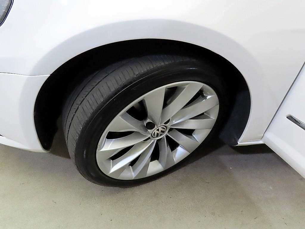 폭스바겐 CC 뉴 CC 2.0 TDI 블루모션 R라인 이미지 18
