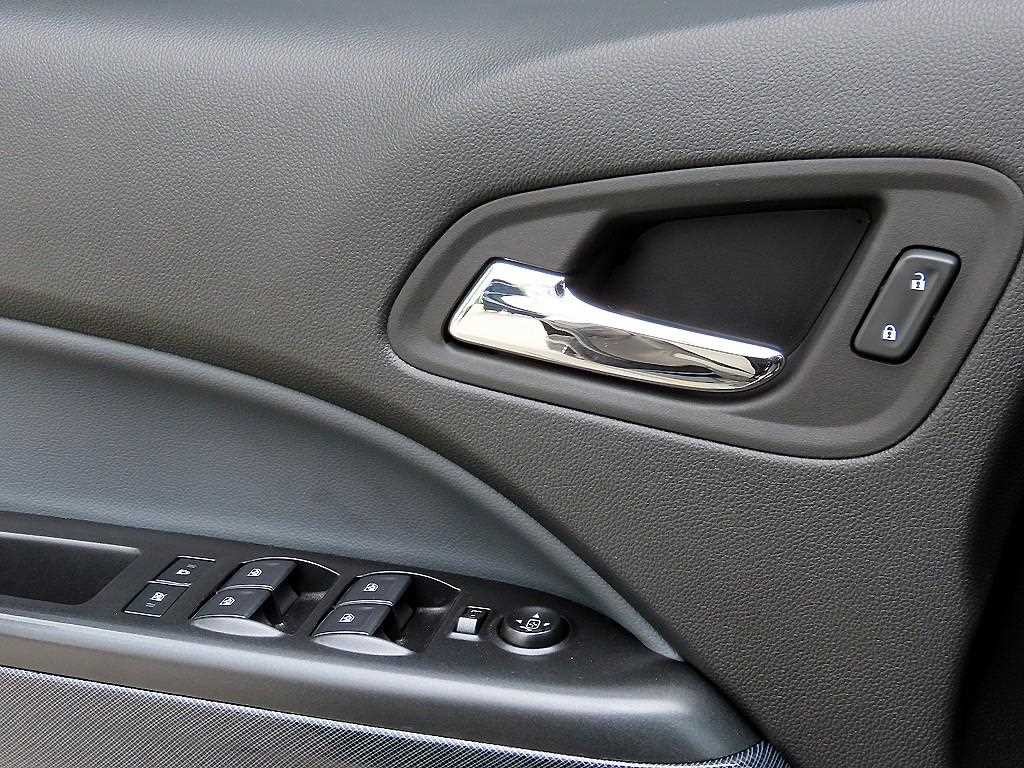 쉐보레 콜로라도 리얼 뉴 콜로라도 3.6 Z71-X 4WD 이미지 11
