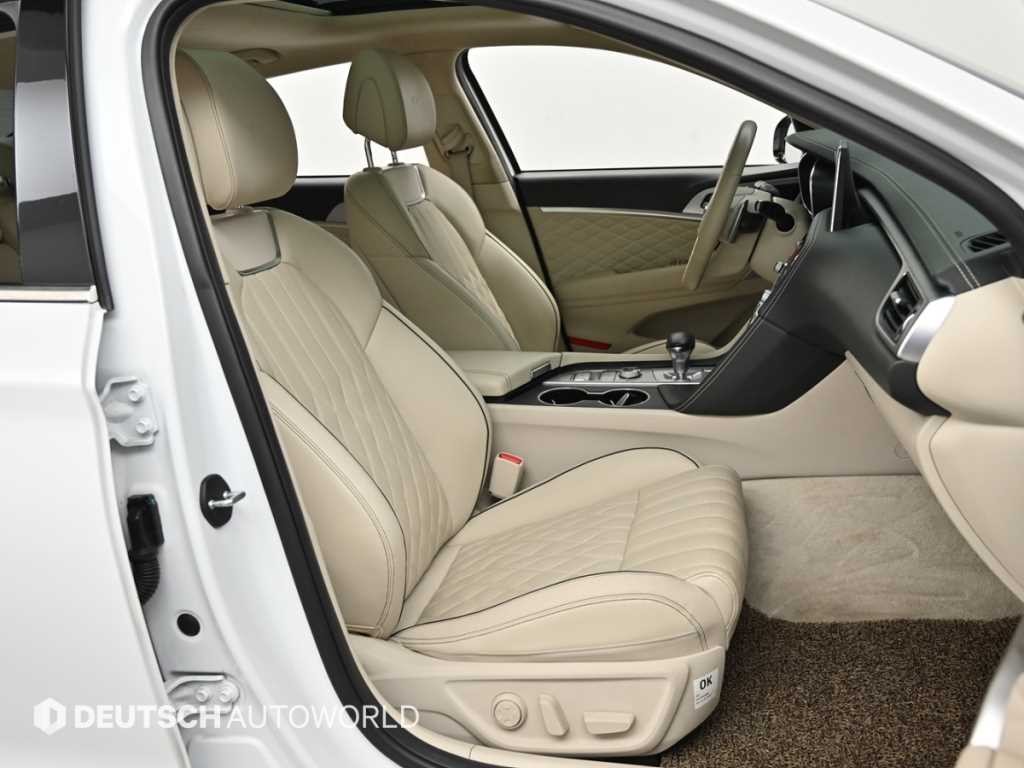 제네시스 G70 2.0T AWD 스포츠 패키지 이미지 10