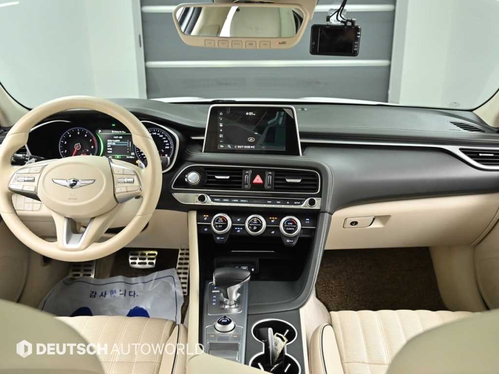 제네시스 G70 2.0T AWD 스포츠 패키지 이미지 7