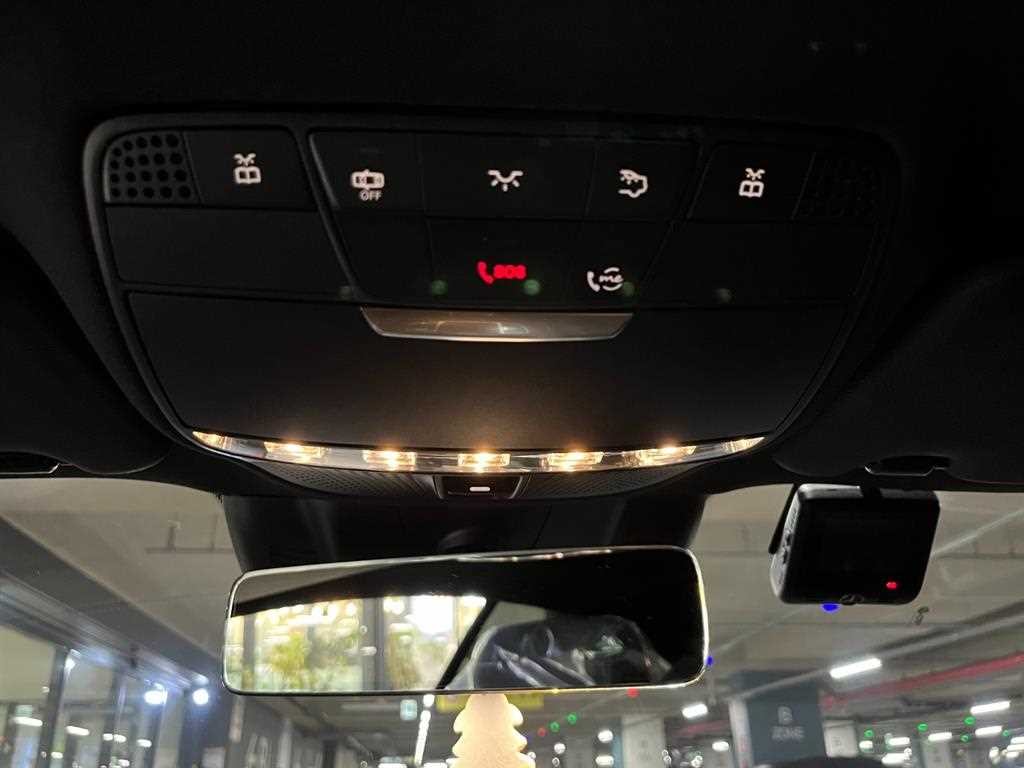 벤츠 E 클래스 E-클래스 W213 E300d 4MATIC 쿠페 이미지 10