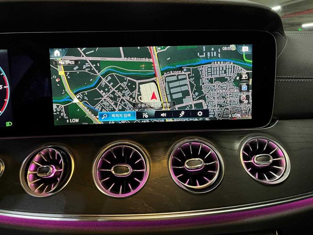 벤츠 E 클래스 E-클래스 W213 E300d 4MATIC 쿠페 이미지 11