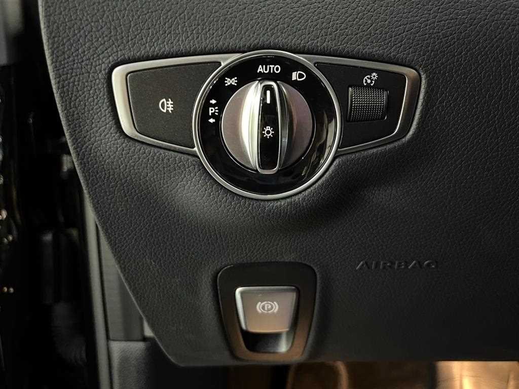 벤츠 E 클래스 E-클래스 W213 E300d 4MATIC 쿠페 이미지 18