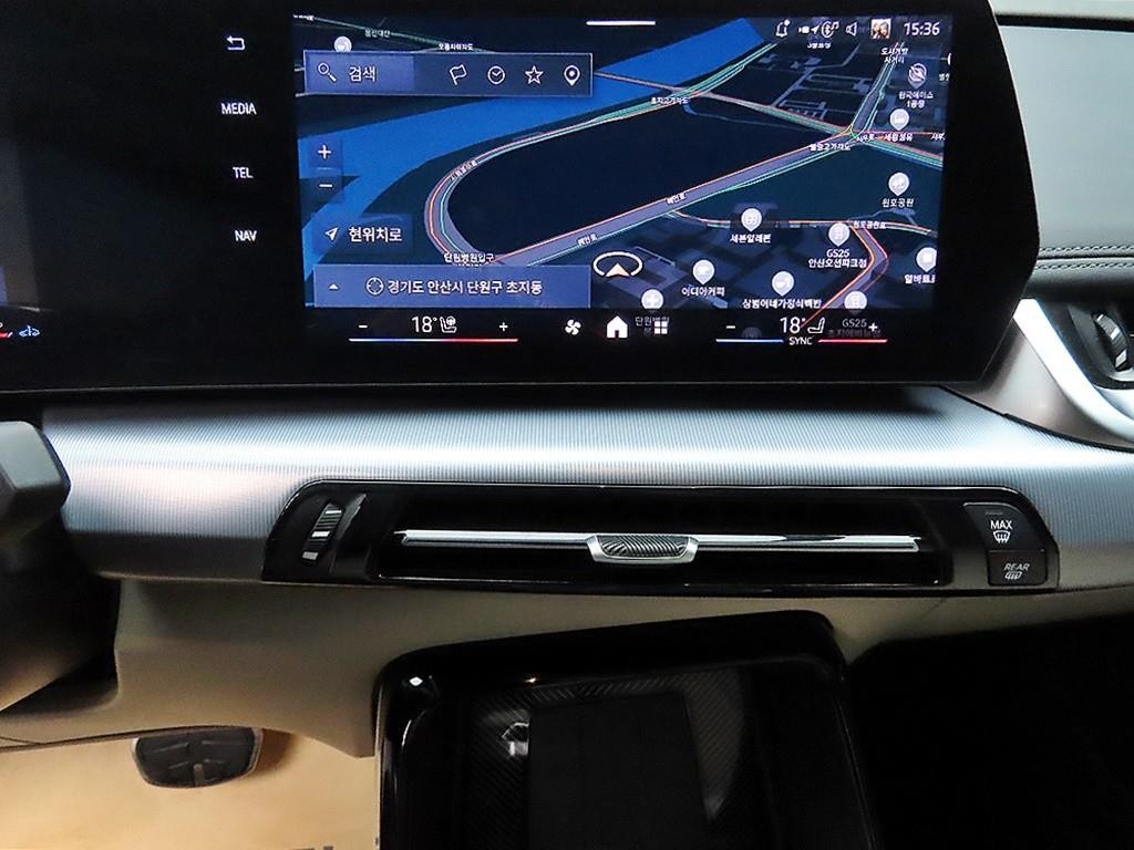 BMW X1 X1 (U11) sDrive 18d M 스포츠 이미지 13