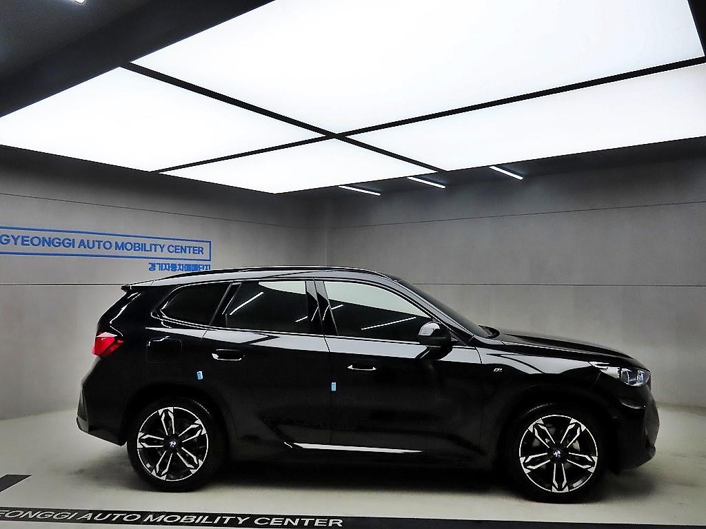 BMW X1 X1 (U11) sDrive 18d M 스포츠 이미지 2