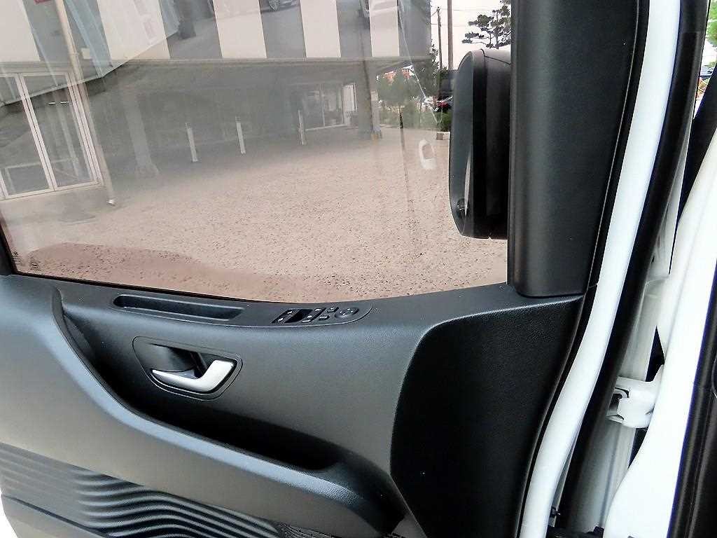 현대 스타리아 2WD 디젤 카고 스마트 5인승 이미지 11