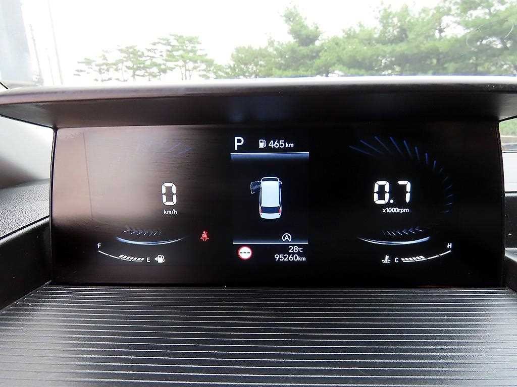 현대 스타리아 2WD 디젤 카고 스마트 5인승 이미지 9