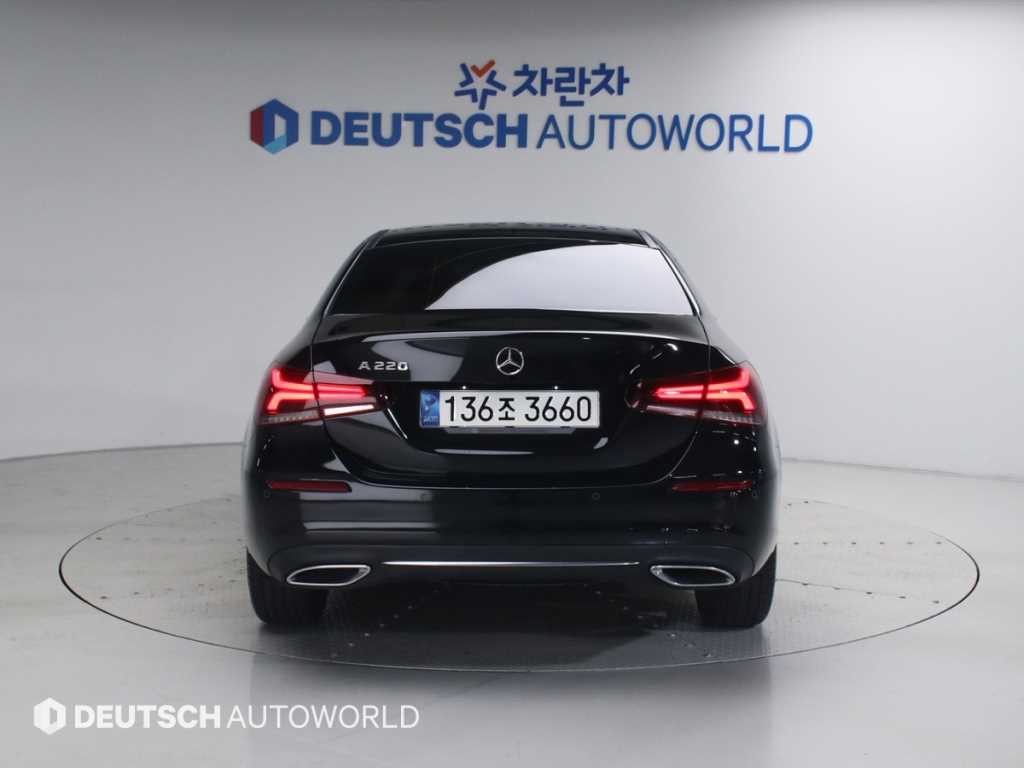 벤츠 A 클래스 A클래스 W177 A220 세단 이미지 4