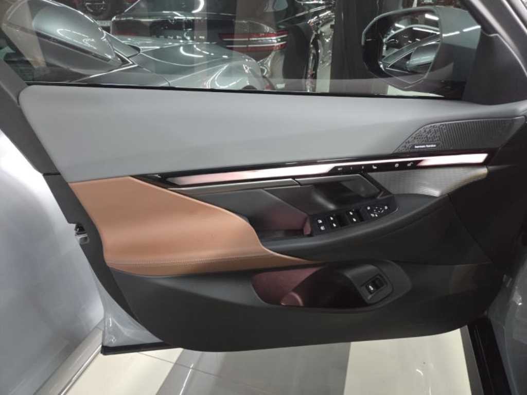 BMW 5시리즈 5시리즈 (G60) 530i xDrive M 스포츠 이미지 5