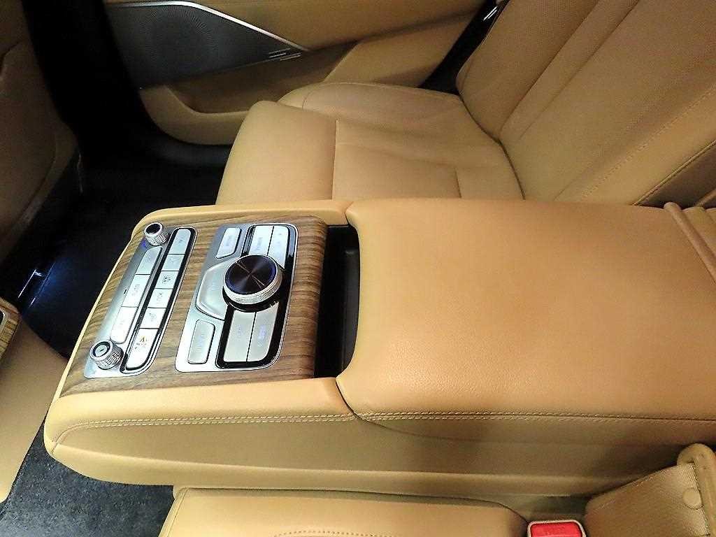 기아 K9 더 뉴 K9 2세대 3.8 GDI AWD 베스트 셀렉션 Ⅰ 이미지 17