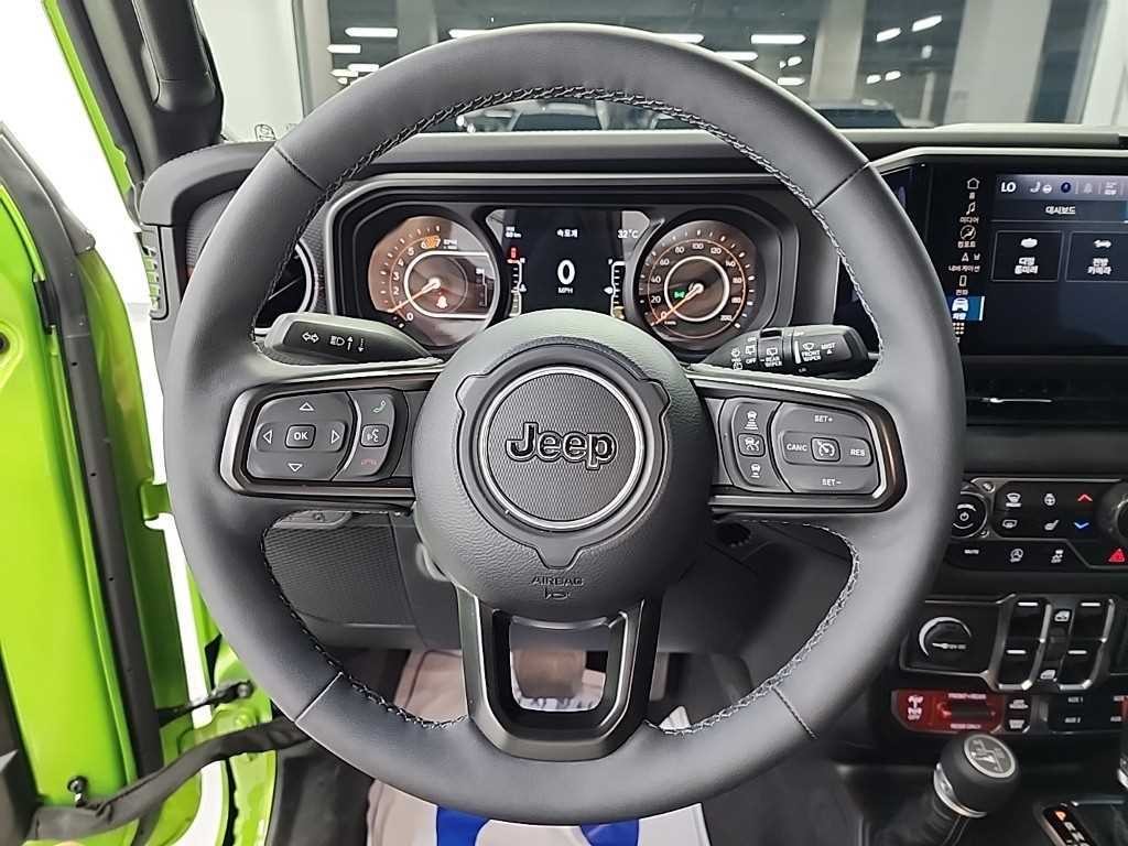 지프 랭글러 랭글러 (JL) 2.0 루비콘 4도어 파워 탑 이미지 8