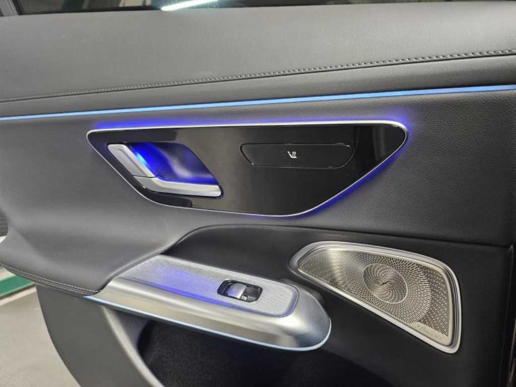 벤츠 E 클래스 E-클래스 W214 E300 4MATIC 익스클루시브 이미지 18